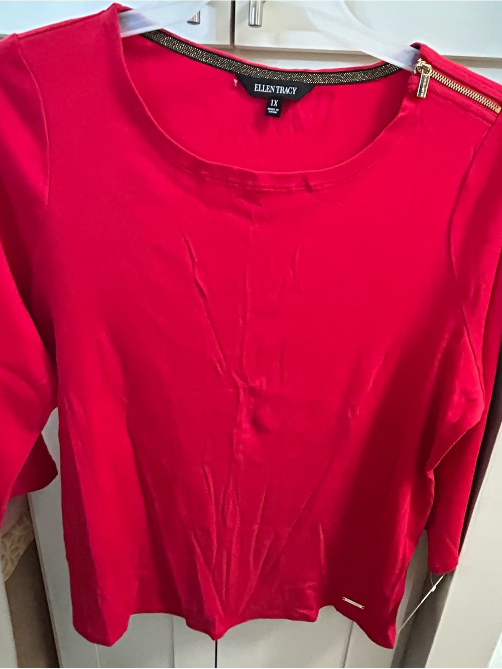 Ellen Tracy 3-Pack Long-Sleeve Shoulder Detail Tops in Purple, Red, and Brown - Picture 2 of 8